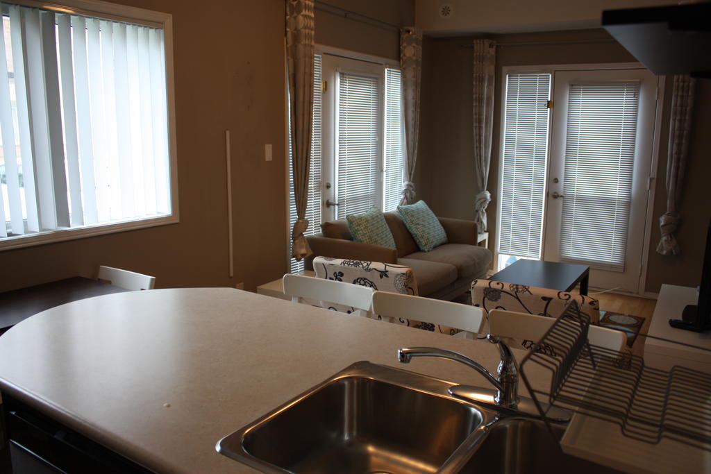 Accurate Plus Furnished Apartment- Brickstone Mews Місісаґа Номер фото